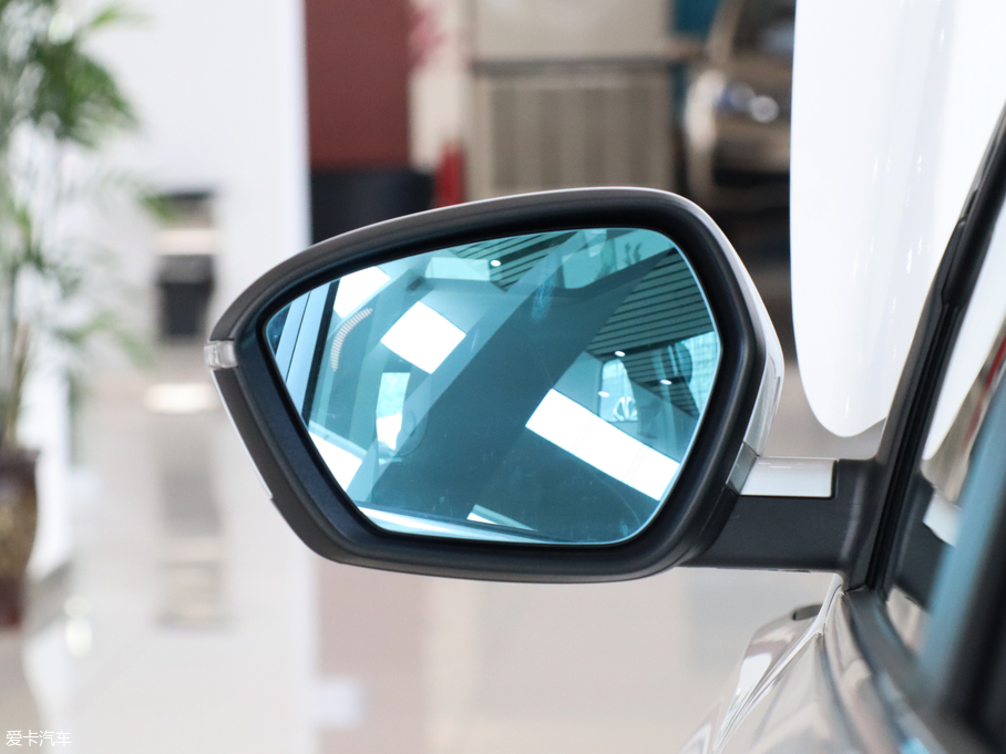 2020Խ 1.8TD DCTIPRO