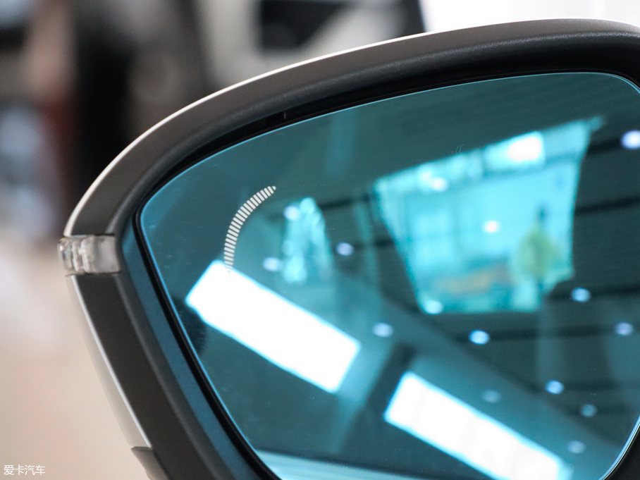 2020Խ 1.8TD DCTIPRO