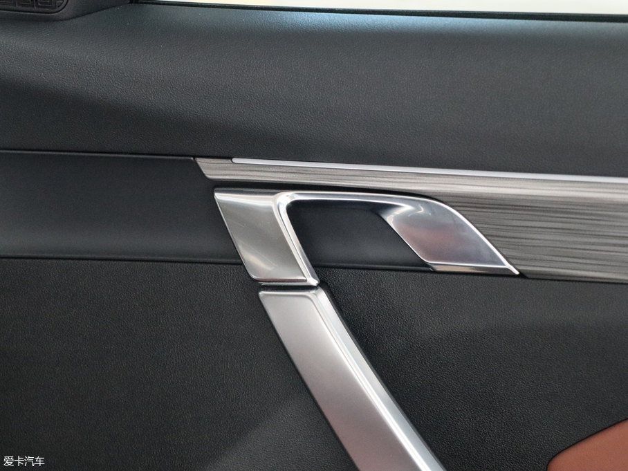 2020Խ 1.8TD DCTI(lng)PRO