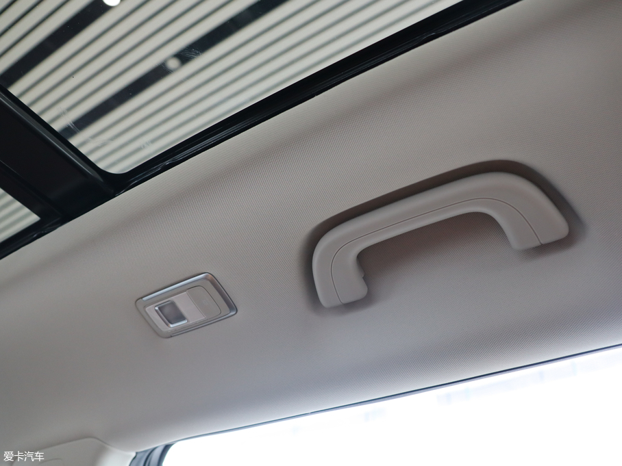 2020Խ 1.8TD DCTIPRO