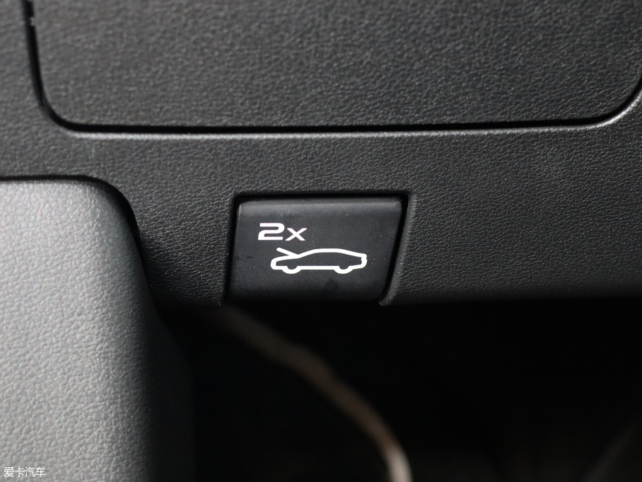 2020Խ 1.8TD DCTIPRO