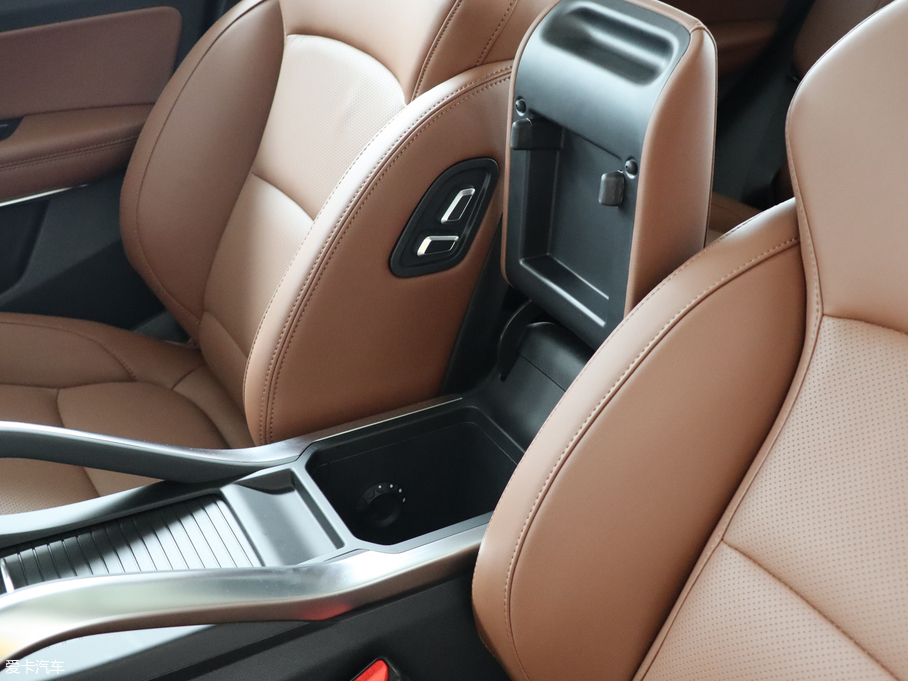 2020Խ 1.8TD DCTI(lng)PRO