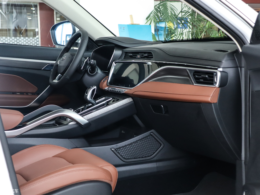 2020Խ 1.8TD DCTIPRO