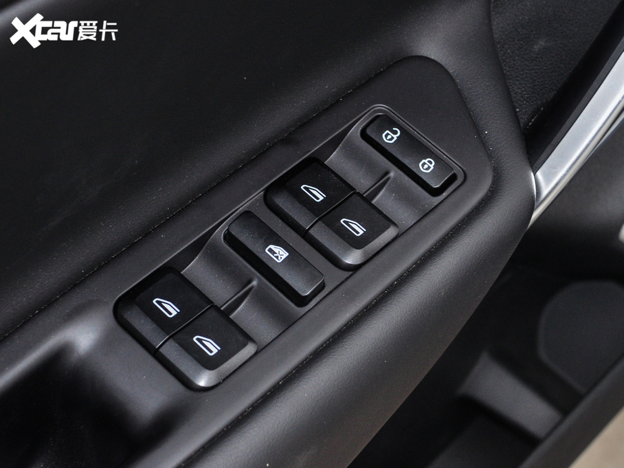 2020Խ 1.8TD քӃ