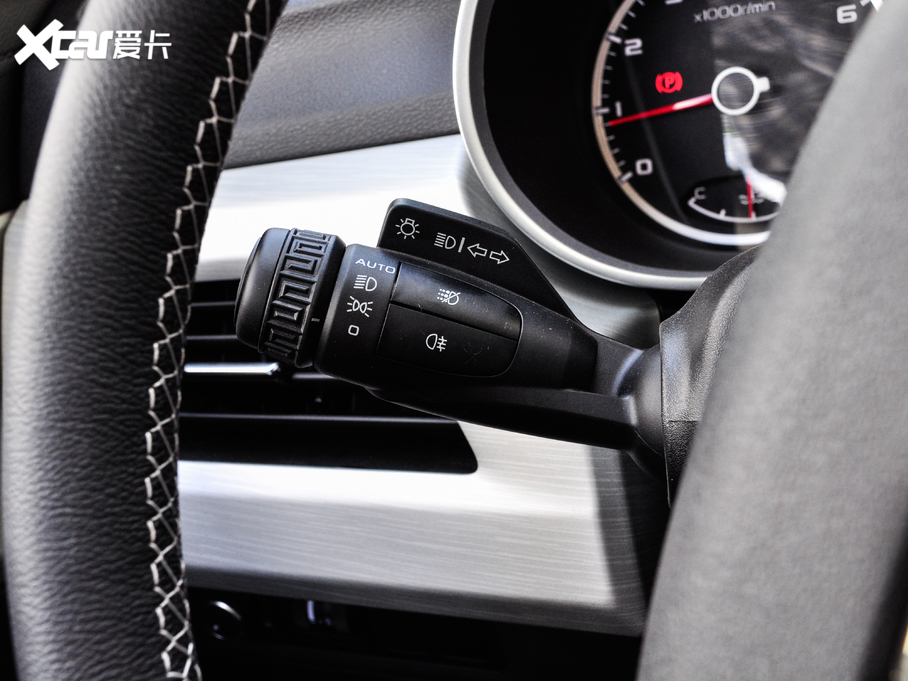 2020Խ 1.8TD DCT(q)