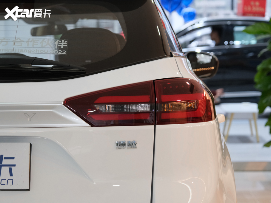 2021Խ f 1.8TD DCTm