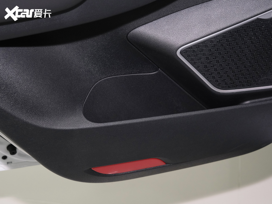 2020Խ f 1.8TD DCTm