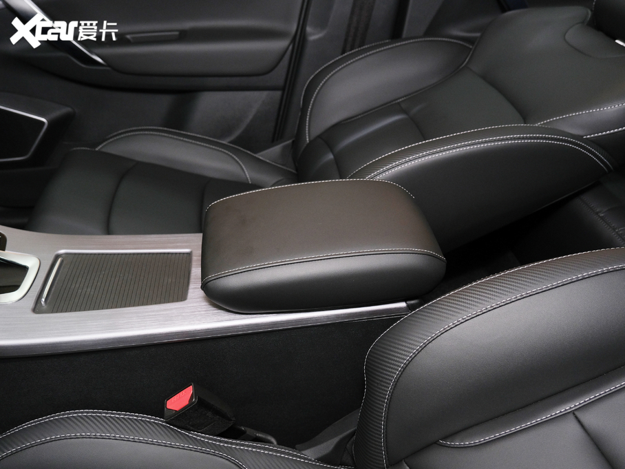 2021Խ f 1.8TD DCTm