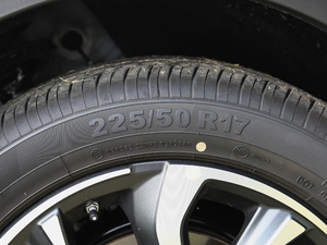 2019款1.4T CVT雅 轮胎尺寸