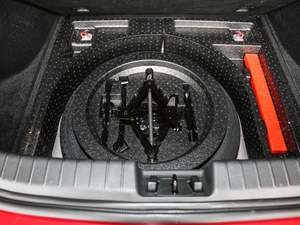 2019款260T DCT动Pro 备胎