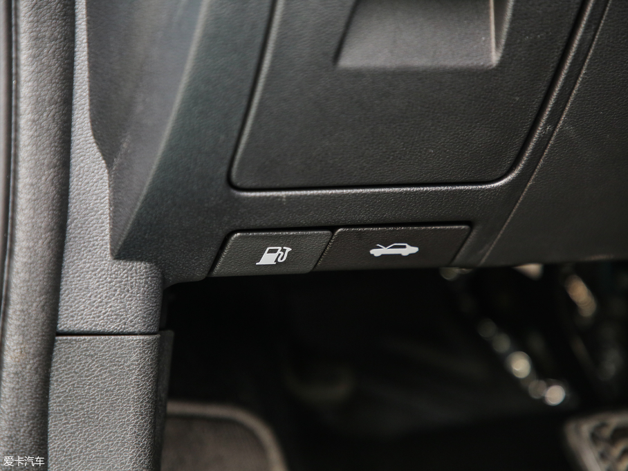 2019���h��X3 ������ 1.5L CVT���F��