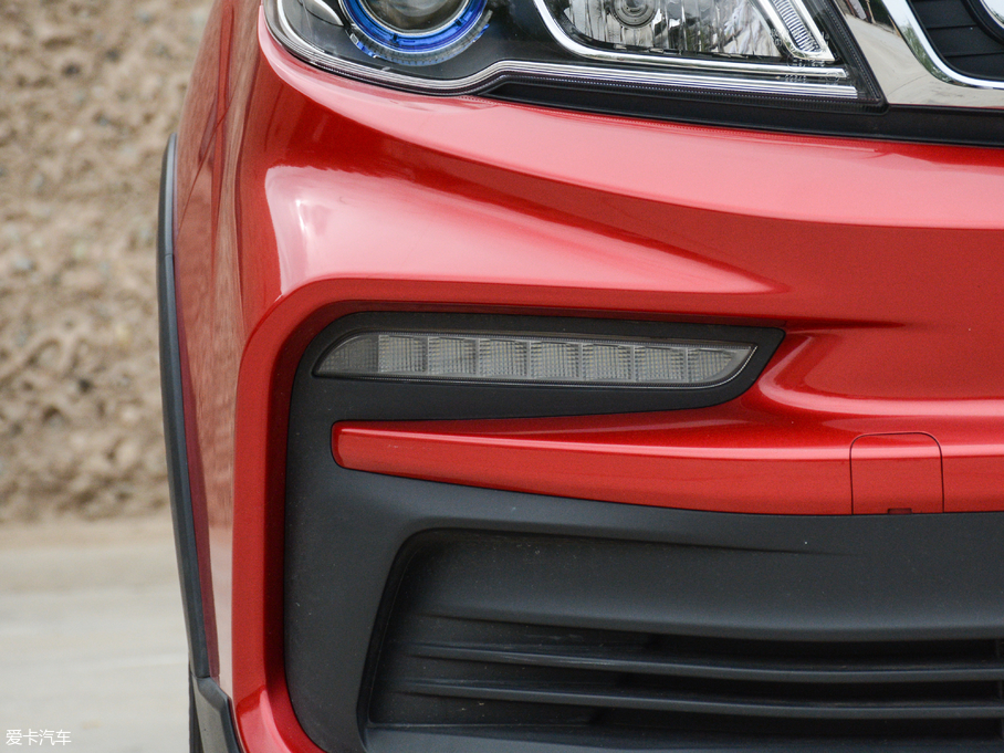 2019���h��X3 ������ 1.5L CVT���F��