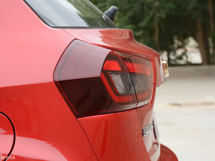 2019���h��X3 ������ 1.5L CVT���F��