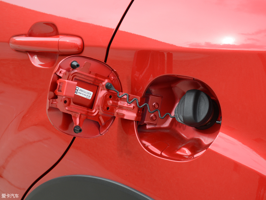 2019���h��X3 ������ 1.5L CVT���F��