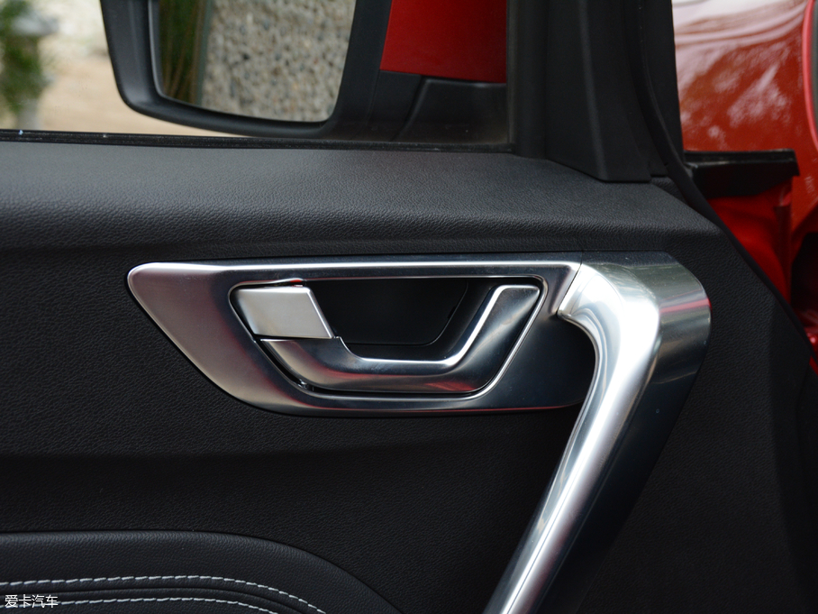 2019���h��X3 ������ 1.5L CVT���F��