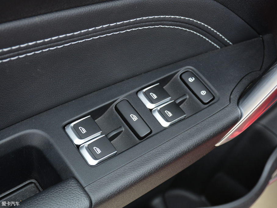 2019���h(yu��n)��X3 ������ 1.5L CVT���F��