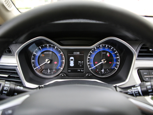 2019款升级版 1.5L 手动精英型 仪表