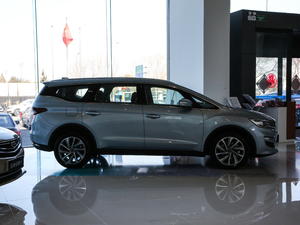 20191.5TD MHEV DCT w^