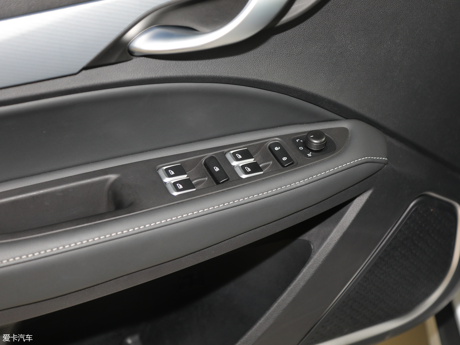 2019h(yun)S1 (j) 1.5L ք(dng)Ӣ