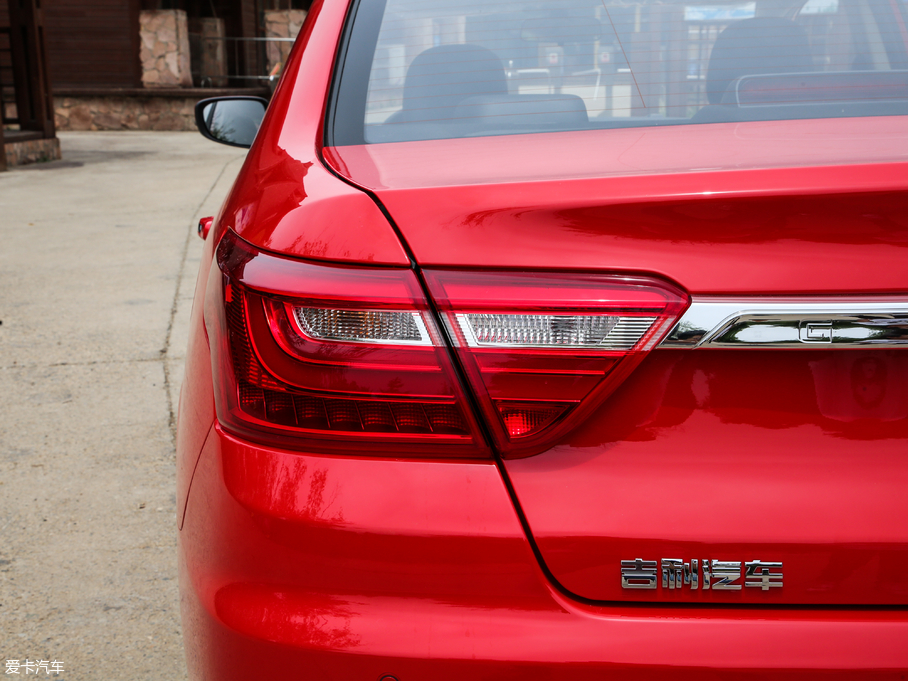 2019���h�� ������ 1.5L �Ԅ����F�� ��V