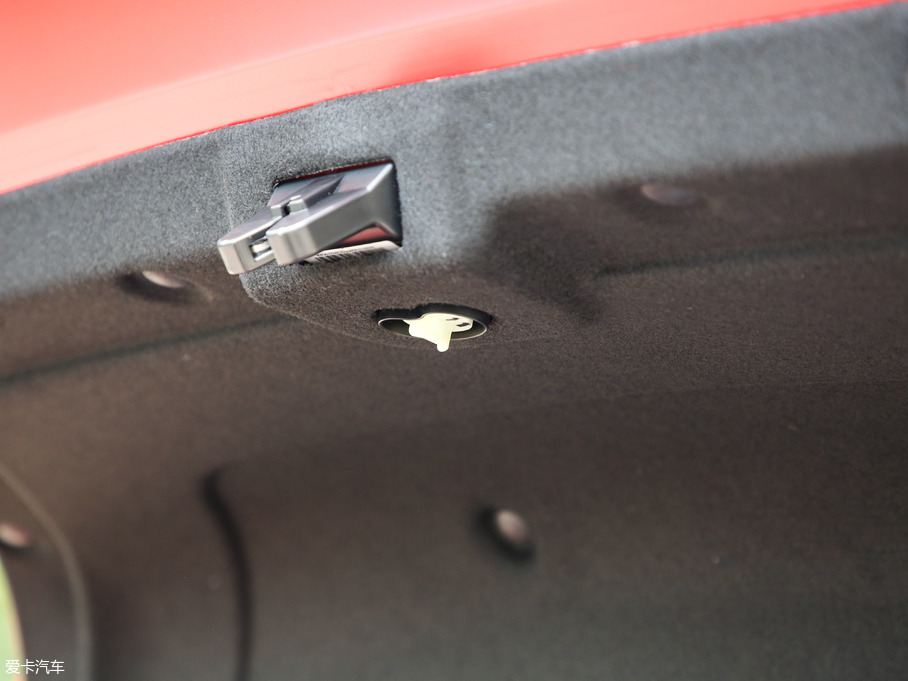 2019���h�� ������ 1.5L �Ԅ����F�� ��V