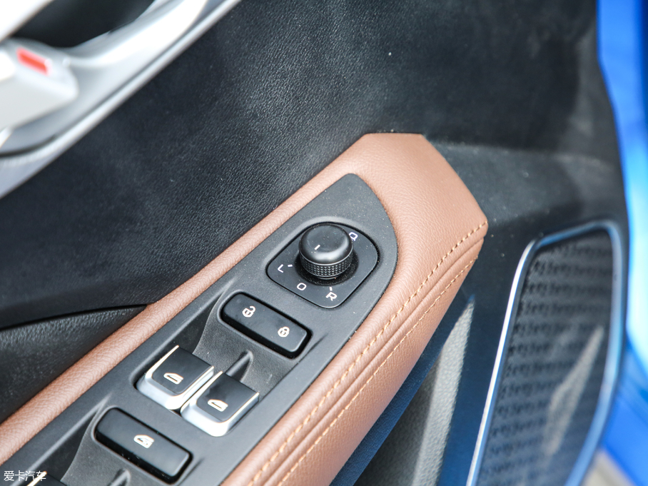 2019���h�� ������ 1.5L CVT���F�� ��VI