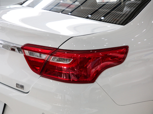 2019款升级版 1.5L 手动豪华版 国V 细节外观