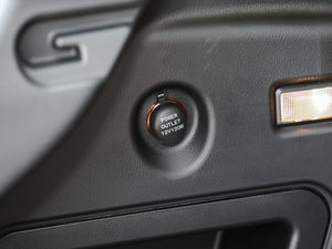 2019款1.4T 手动4G互联尊贵型 国VI 空间座椅