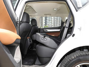 2019款1.4T CVT 4G互联豪华型 国VI 后排座椅放倒