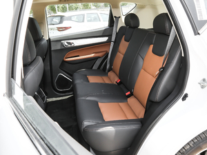 2019款1.4T CVT 4G互联豪华型 国VI 后排座椅