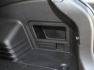 2019款1.4T CVT 4G互联豪华型 国VI 空间座椅