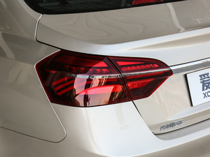 2019款领军版 1.5L CVT尊贵型 细节外观