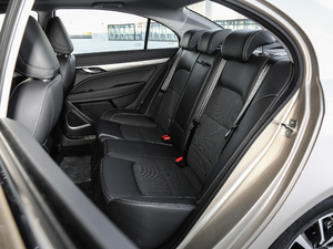 2019款领军版 1.5L CVT尊贵型 后排座椅
