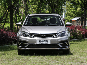 2019款领军版 1.5L CVT尊贵型 正前