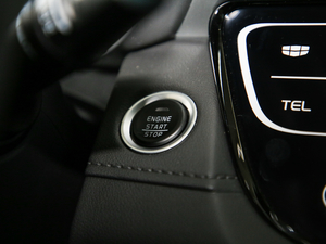 2019款领军版 1.5L 手动向上互联型 中控区