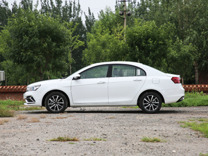2019款领军版 1.5L CVT向上互联型 正侧（左）