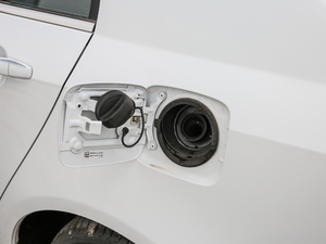 2019款领军版 1.5L CVT向上互联型 油箱盖