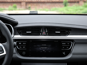 2019款领军版 1.5L CVT向上互联型 空调出风口
