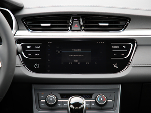 2019款领军版 1.5L CVT向上互联型 中控台显示屏