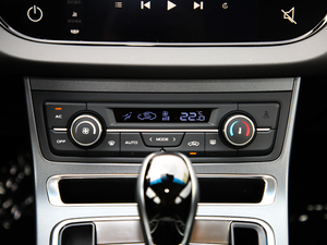 2019款领军版 1.5L CVT向上互联型 空调调节
