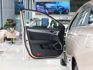 2019款智享版 1.4T CVT精英型 驾驶位车门