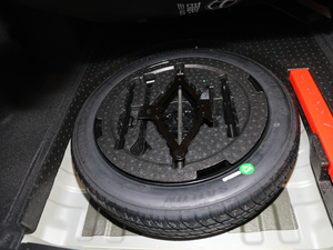 2019款智享版 1.4T CVT精英型 备胎