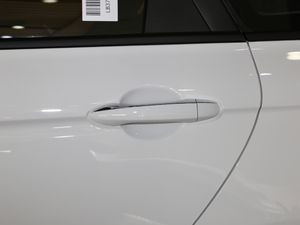 2020款1.4T CVT亚运型 主驾门拉手