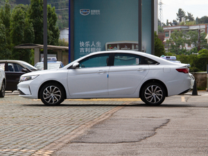 2020款1.5T DCT尊贵型 正侧（左）