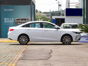 2020款1.5T DCT尊贵型 整体外观