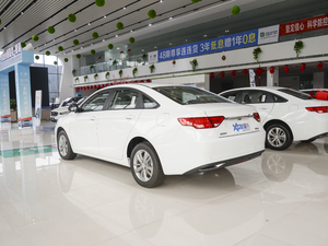 2020款1.4T 手动亚运型 左后45度