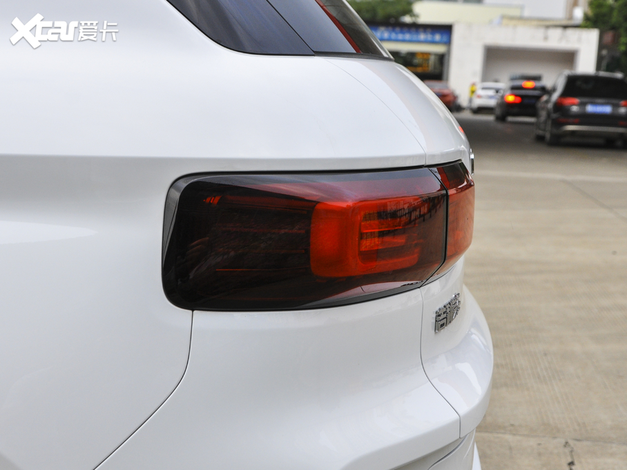 2020���ICON 1.5TD i7