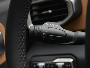 20201.5TD i6 BSG п؅^