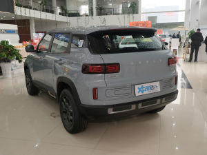 2020款1.5TD i5 左后45度
