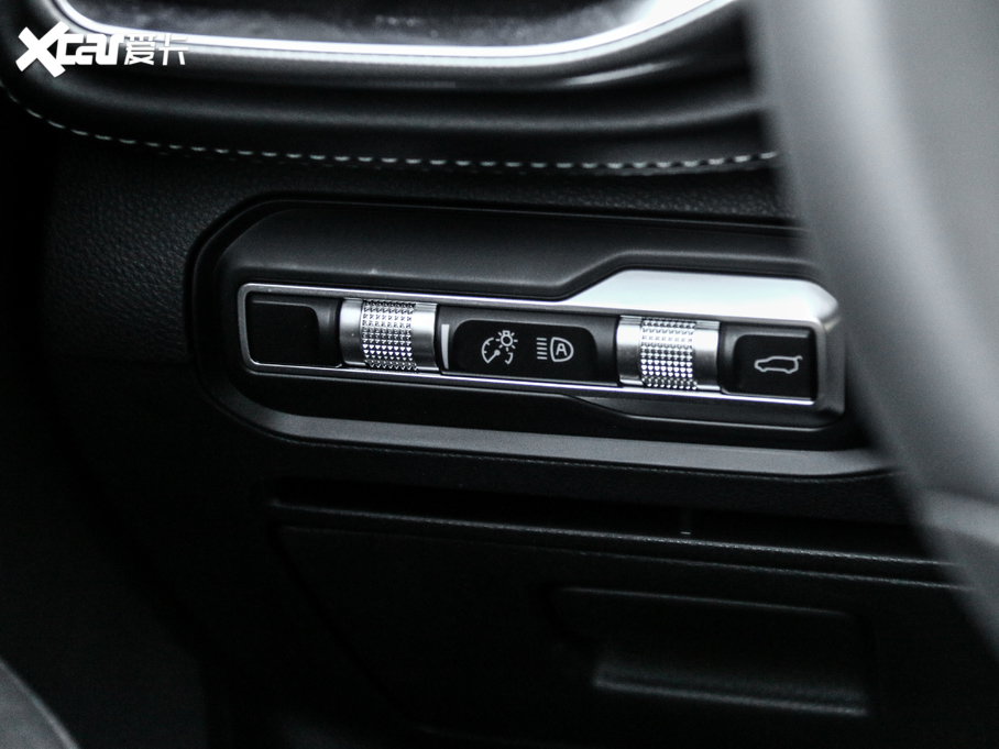 2020Խ 1.8TD DCTŞ 7